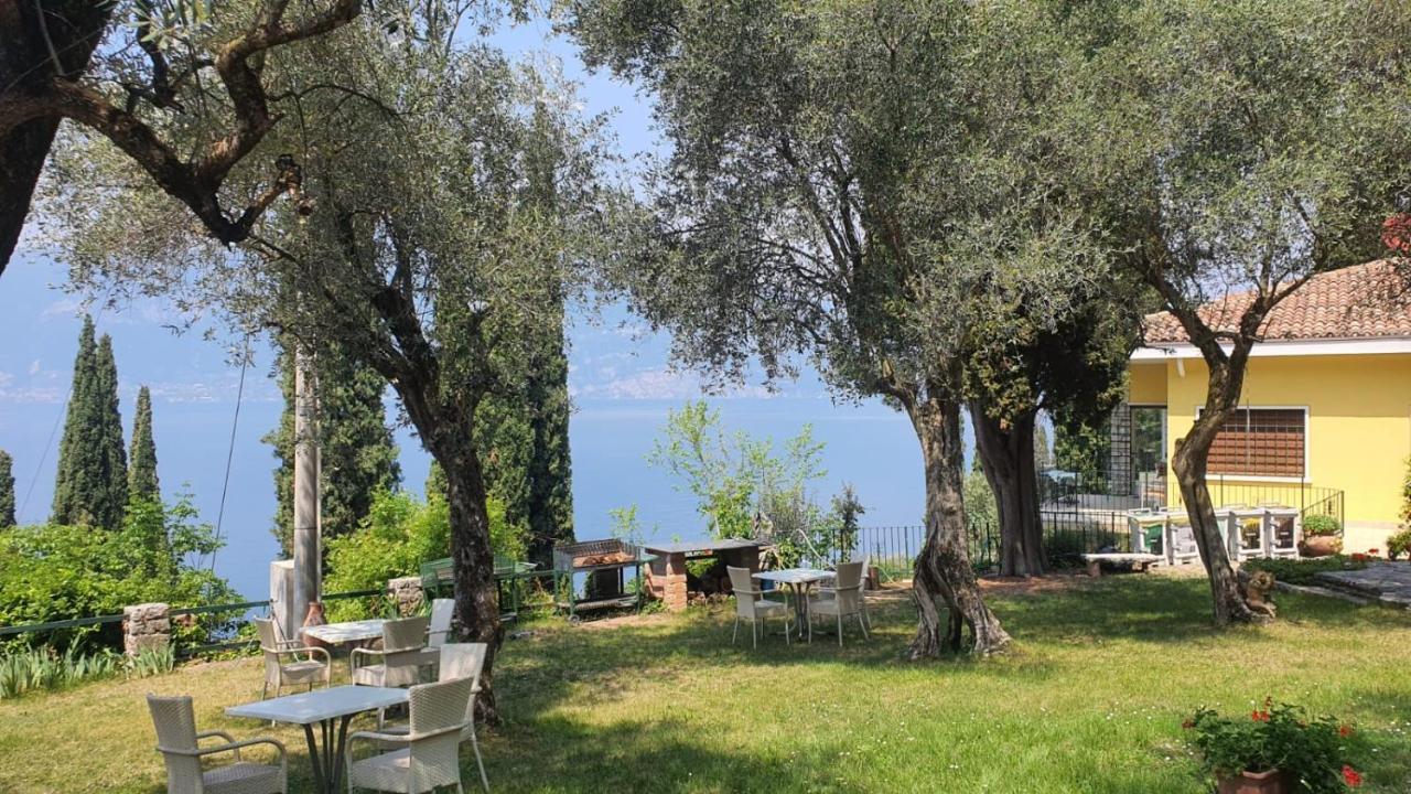 Wonderful Lake View Apartments With Pool With Breakfast Gardasee Торри-дель-Бенако Экстерьер фото