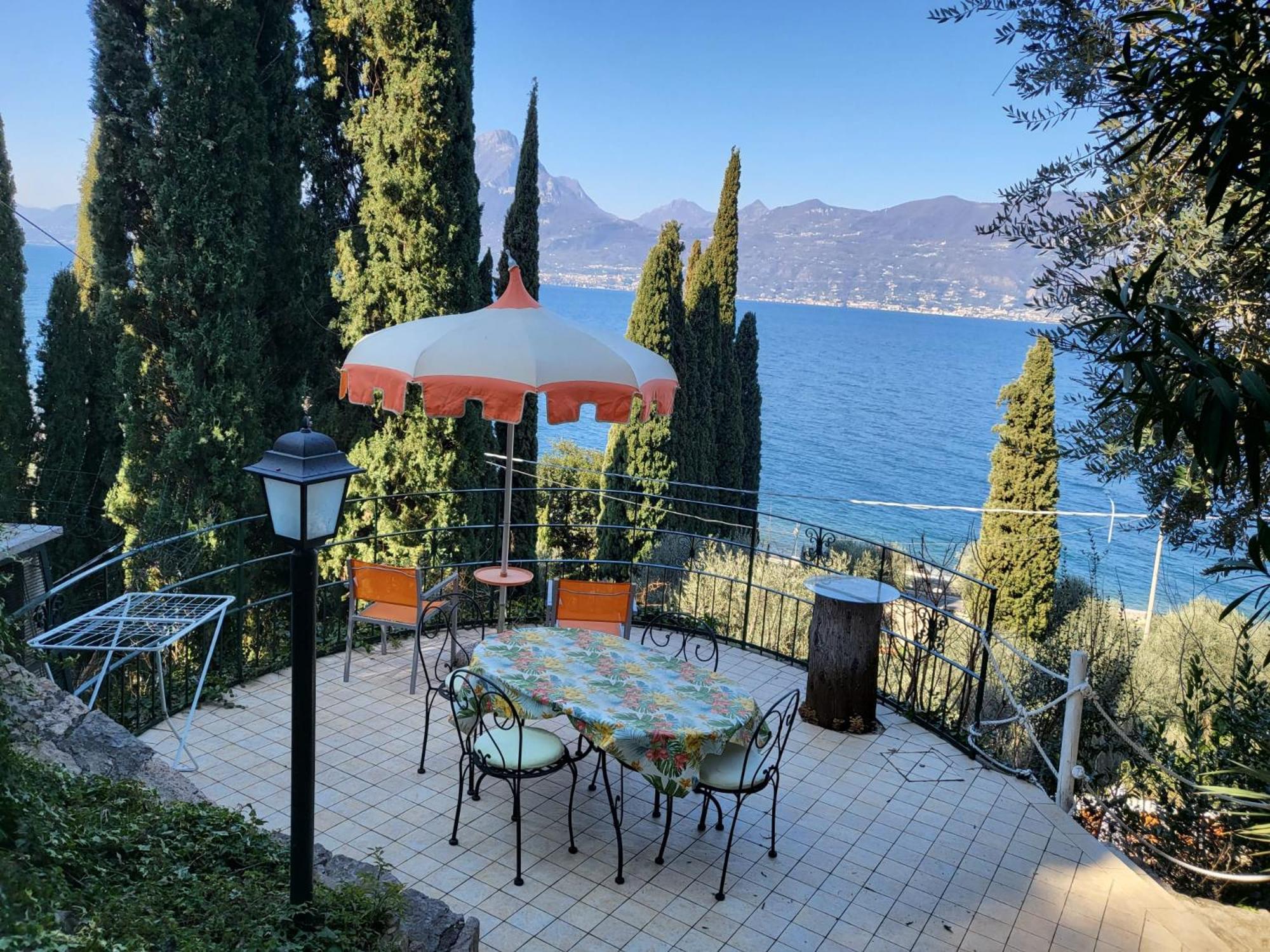 Wonderful Lake View Apartments With Pool With Breakfast Gardasee Торри-дель-Бенако Экстерьер фото