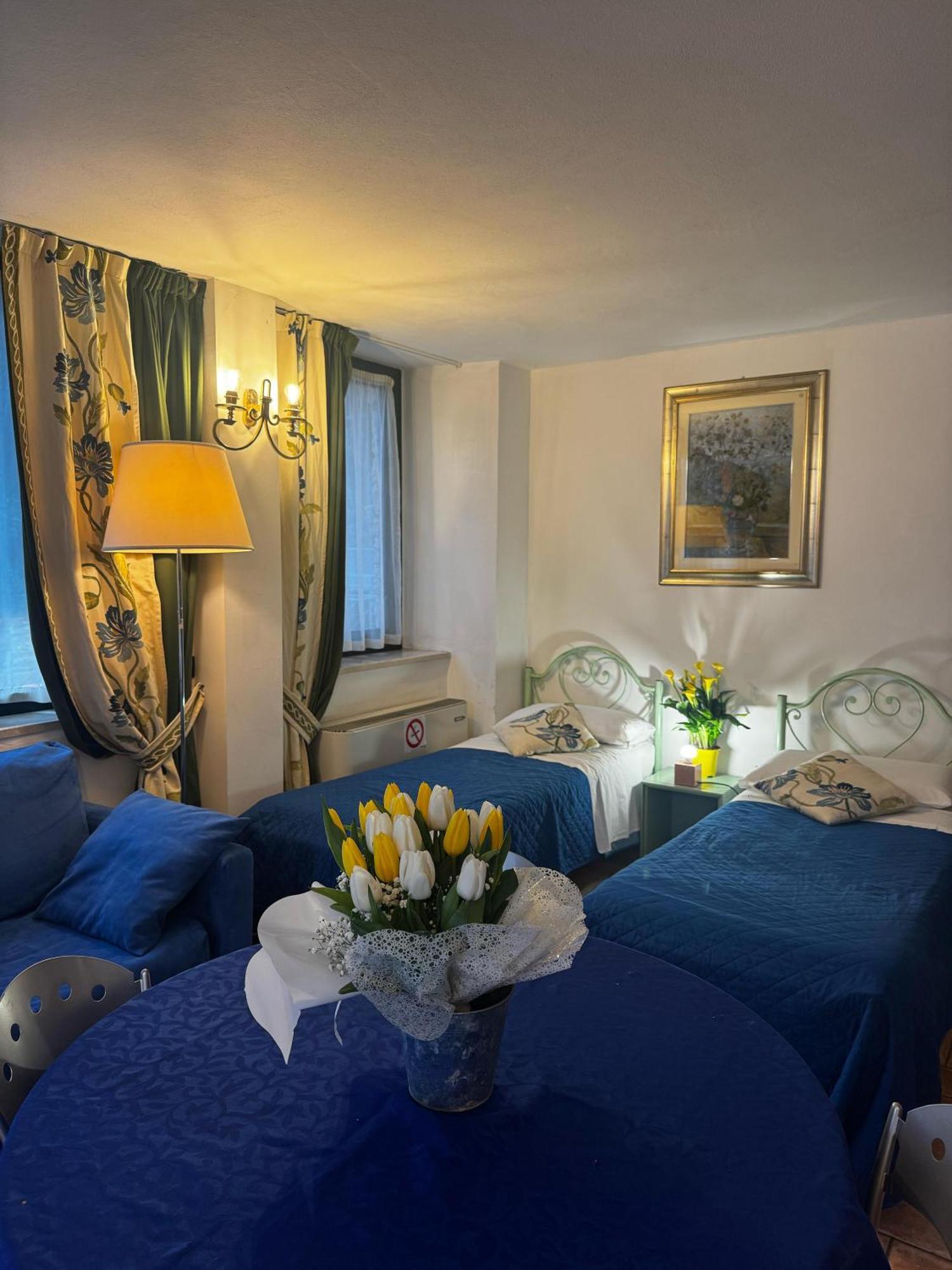 Wonderful Lake View Apartments With Pool With Breakfast Gardasee Торри-дель-Бенако Экстерьер фото