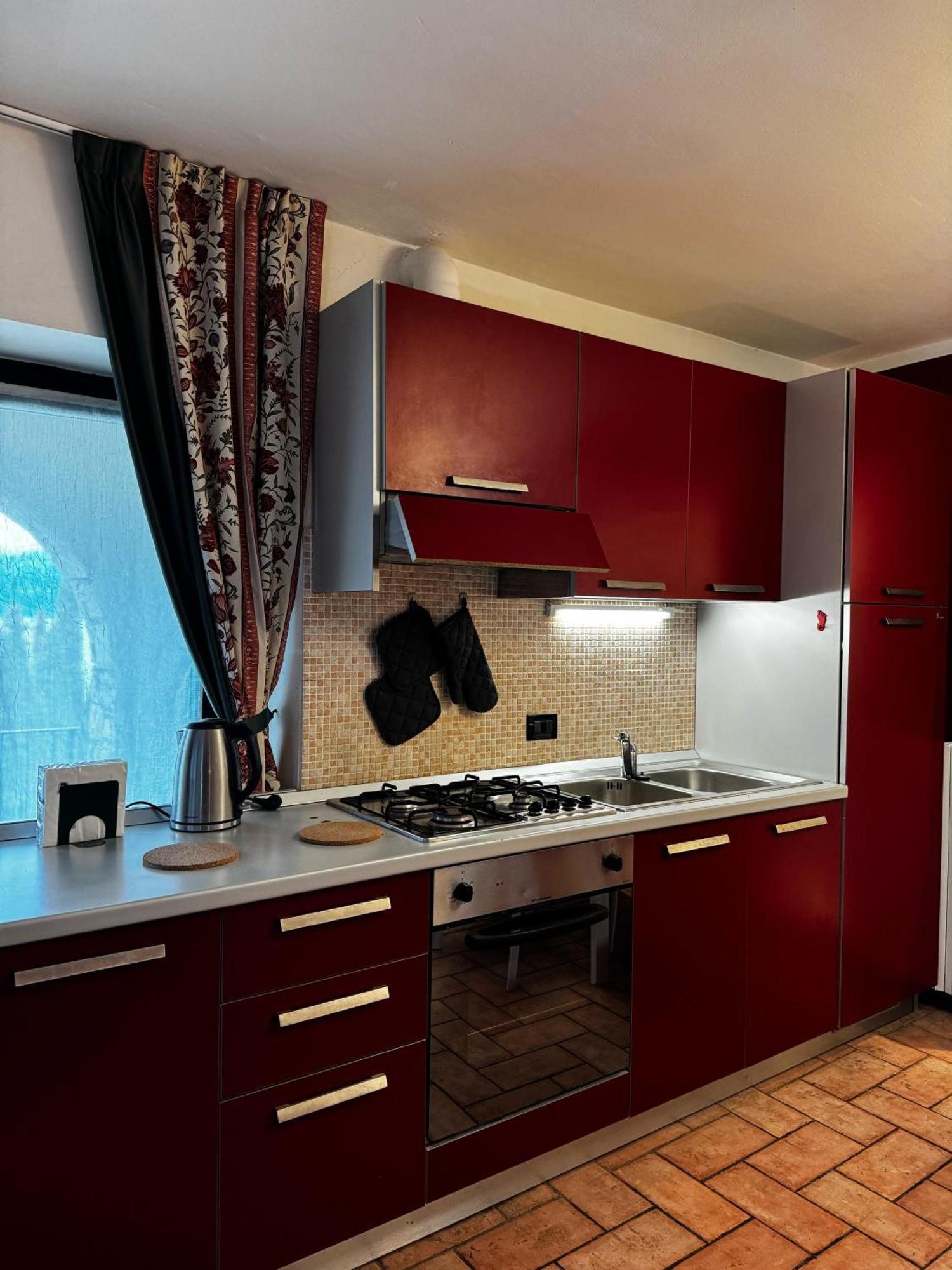 Wonderful Lake View Apartments With Pool With Breakfast Gardasee Торри-дель-Бенако Экстерьер фото