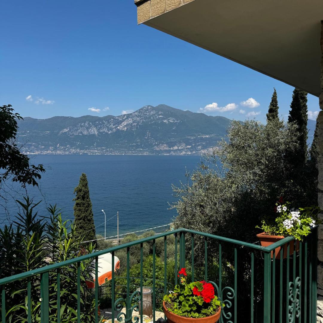 Wonderful Lake View Apartments With Pool With Breakfast Gardasee Торри-дель-Бенако Экстерьер фото